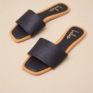 Lulu's Elegant Black and Tan Sandals